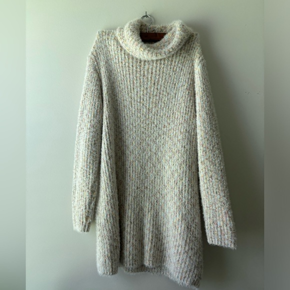 Lulus Sweaters - Lulu's‎ long sleeve turtle neck sweater dress light cream color size S